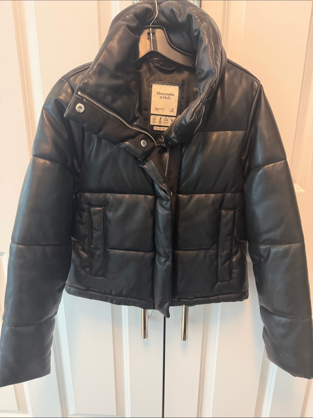 Abercrombie & Fitch Black Quilted Puffer Jacket